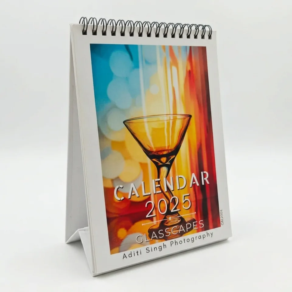 Desktop calendars printed by Messketeers